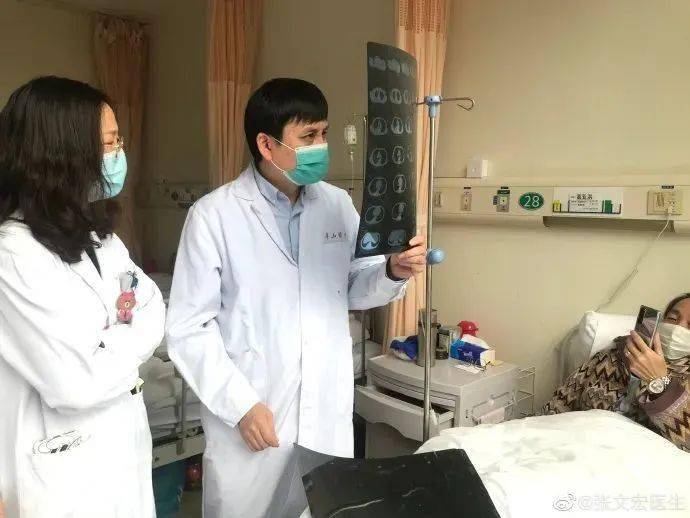 张文宏最新疫情演讲，科学应对，携手共克时艰
