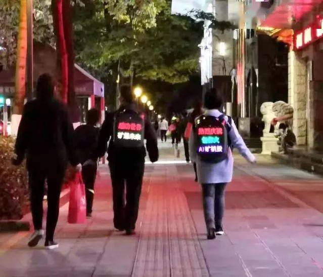 揭秘最新传销手段，小巷神秘小店背后的秘密探秘