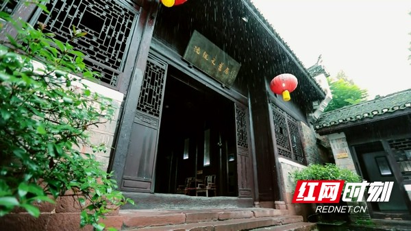嘉善最新招聘信息揭秘，小巷中的隐藏宝藏，探寻独特小店之旅