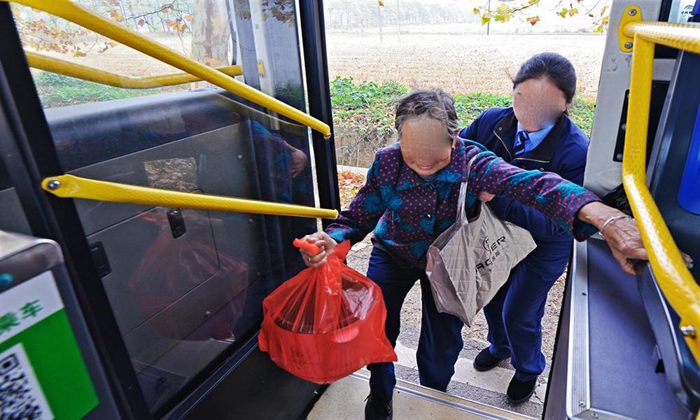 卡宴改款最新动态及小巷独特风味探寻揭秘